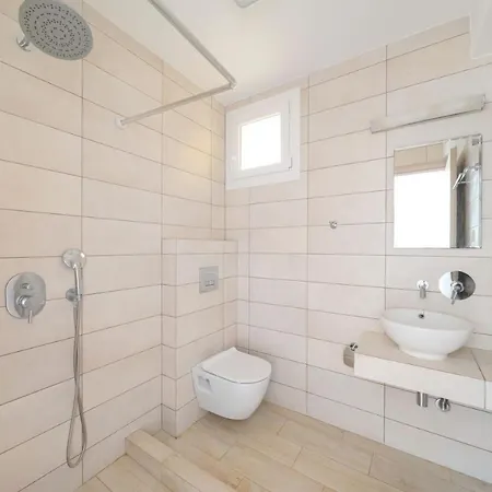 Ilias 크리시 아모우디아