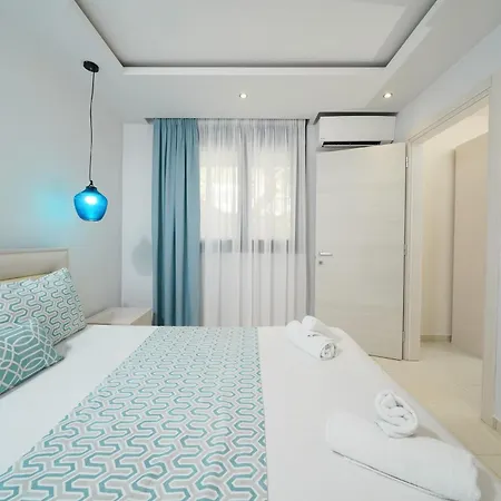 Ilias Apart-hotel