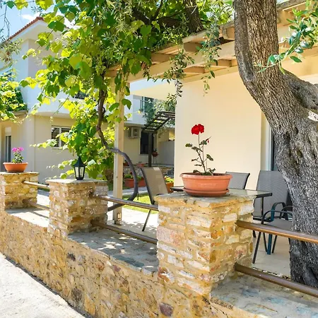 Ilias Aparthotel Chrysi Ammoudia