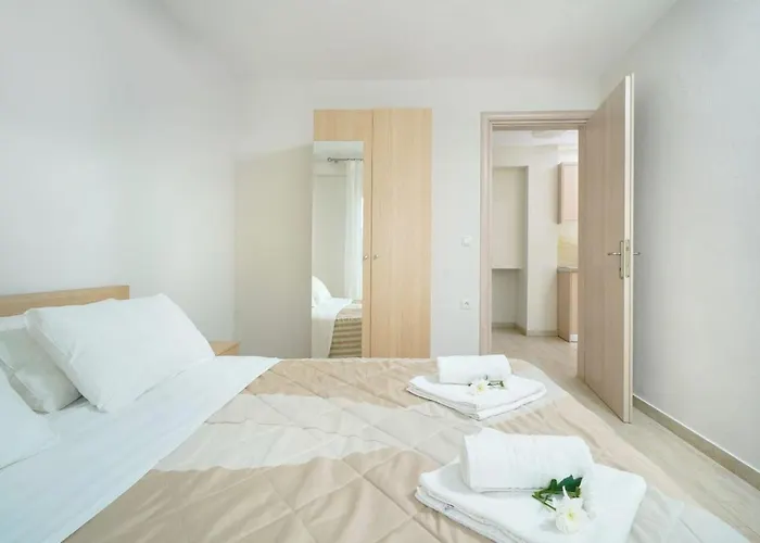 Apart-hotel Ilias 3*